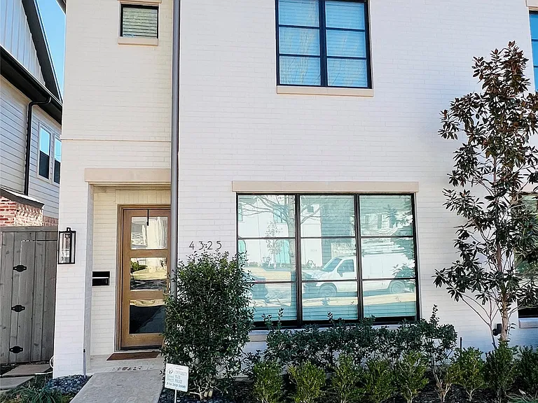 4325 Glenwick Ln — Photo 1