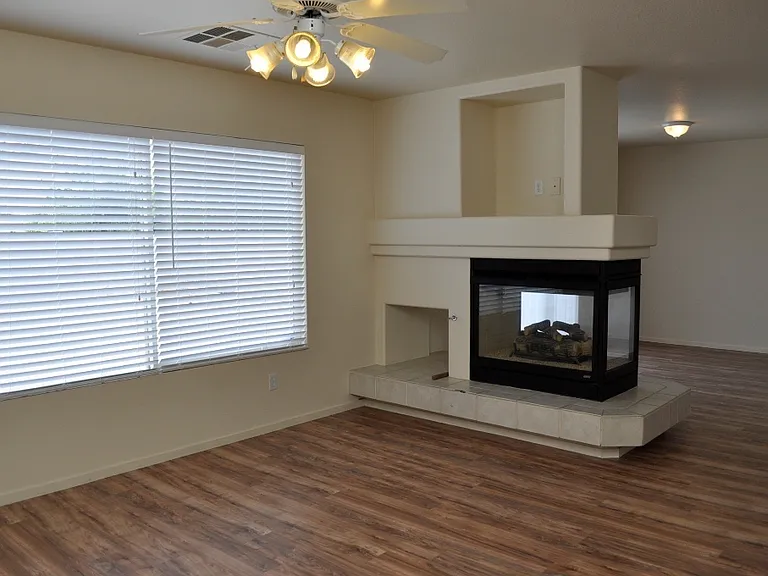 10137 Maidens Wreath Ct — Photo 3