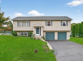 23 Macintosh Drive, Middletown, NY 10941