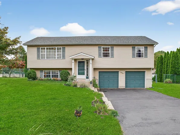 23 Macintosh Drive, Middletown, NY 10941