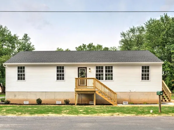 120 Wayne Ave, Middletown, PA 17057