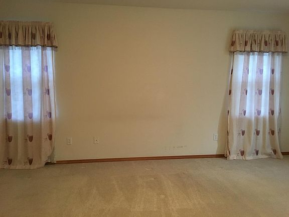 3rd image of 24121 SE 21st St