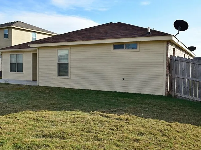 2711 Tara Dr — Photo 14