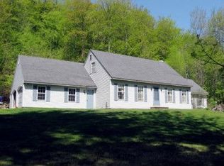 432 Farm Rd, Arlington, VT 05250