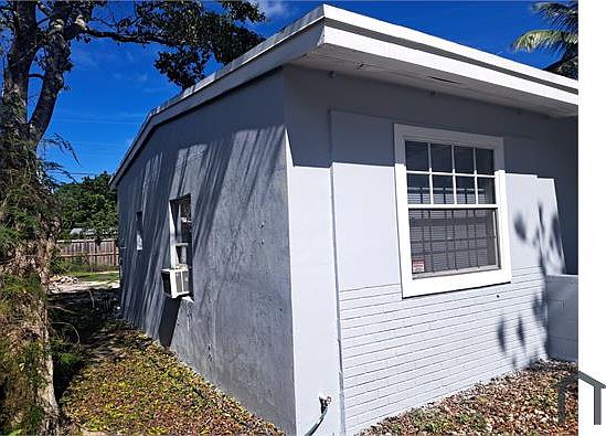 2nd image of 1158 Chateau Park Dr