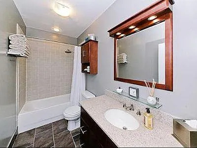 811 S Lytle St #215 — Photo 5