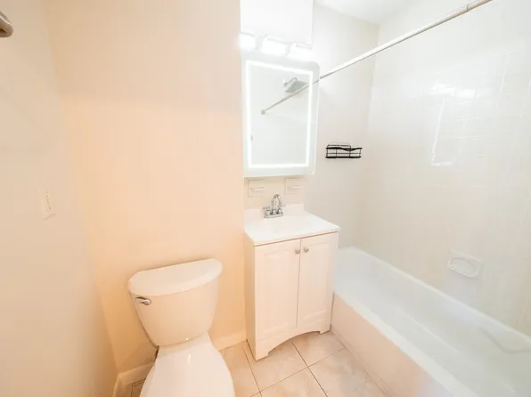 818 Palisade Avenue image 9 of 18