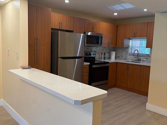 3rd image of 830 S Hollybrook Drive #204