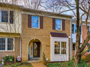 6035 Crown Royal Cir, Alexandria, VA 22310