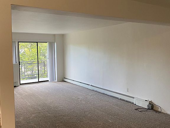 3rd image of 700 Fulton St APT L-2