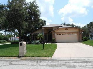 1805 S Walden Pl, Plant City, FL 33566