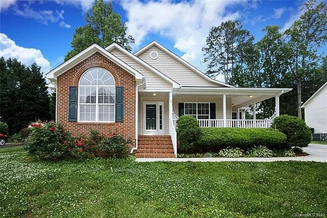 1st image of 1108 White Water Cir
