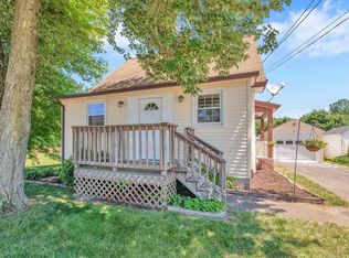 9 Waterman Ave, East Longmeadow, MA 01028