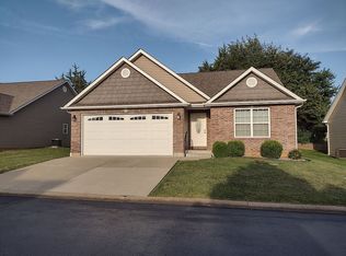 1750 Lakeshore, Farmington, MO 63640