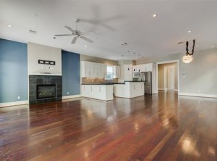 916 Nicholson St, Houston, TX 77008