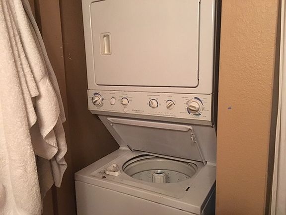 Washer Dryer in unit
