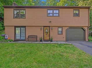 75 Essex St, Deep River, CT 06417
