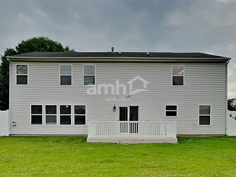 1773 Salina Dr — Photo 23