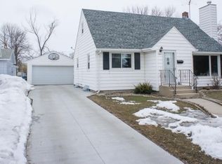 1403 16th St N, Moorhead, MN 56560