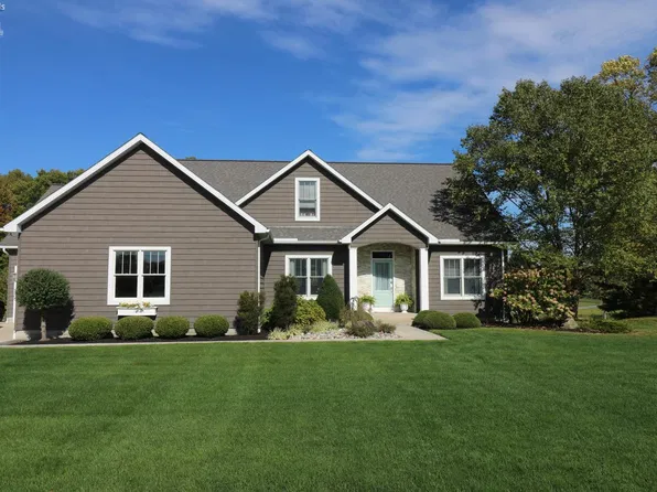 6 Lake View Ct, Norwalk, OH 44857