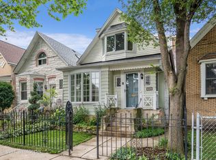 3512 W Beach Ave, Chicago, IL 60651