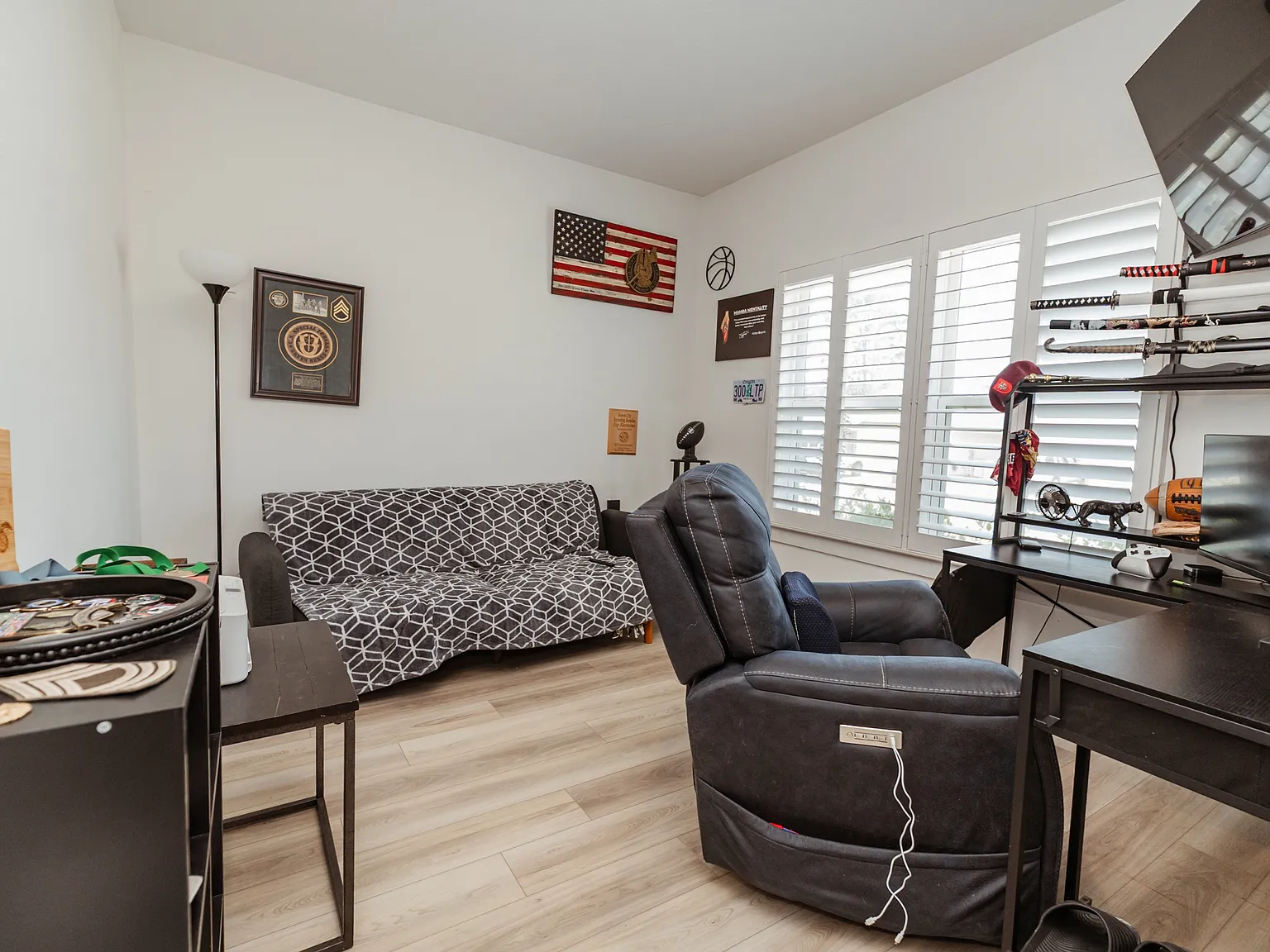 107 Blooming Cove - 1 — Photo 3