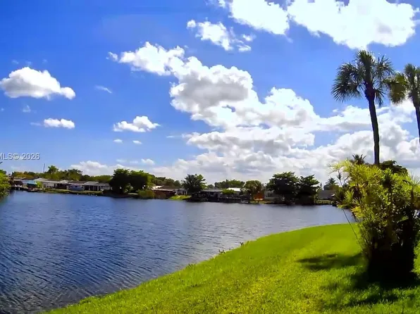 12860 SW 43rd Dr #146B, Miami, FL 33175