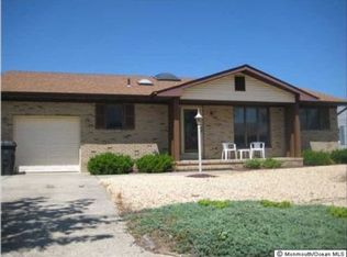 1932 Seaman Ct, Toms River, NJ 08753