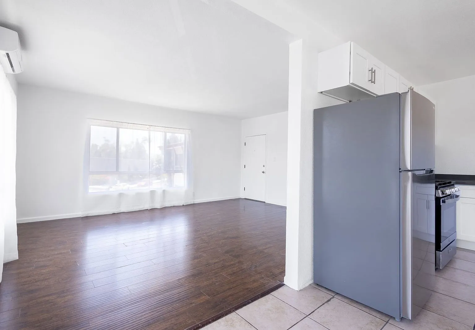 1 bed, 1.0 bath, 650 sqft, $1,920 — Photo 3