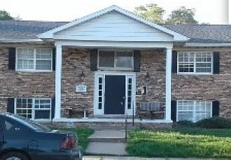 2 bed, 660 sqft, $825 — Photo 1