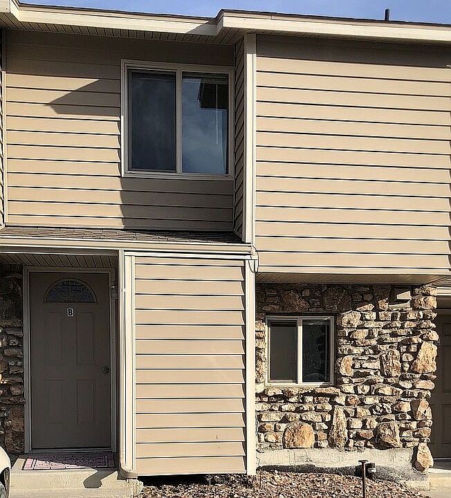 1st image of 1977 Edwards Dr Unit B