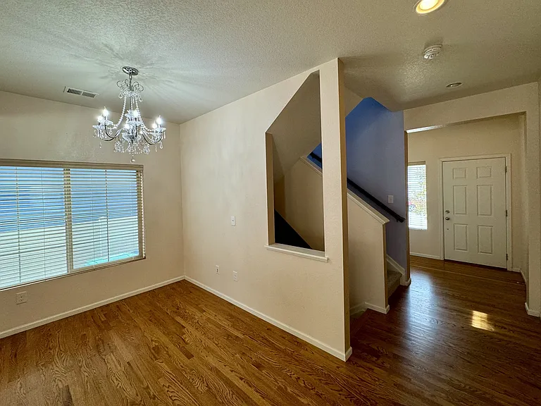 Dining/Entry