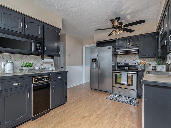 4th image of 1510 Ashlawn Dr Lot 30