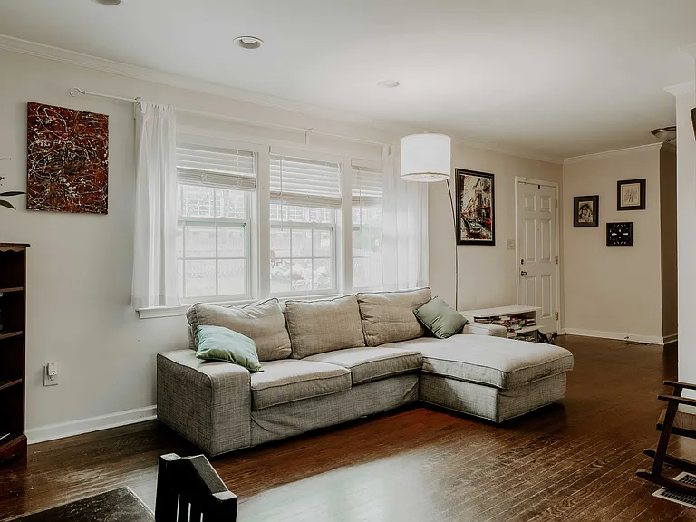 1496 Woodland Ave SE — Photo 9