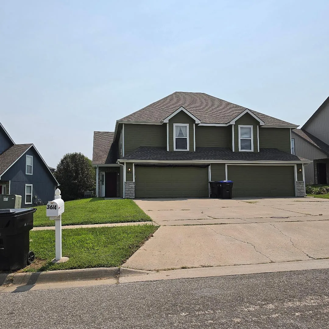 3 bed, 2.5 bath, 1871 sqft, $1,830 — Photo 1