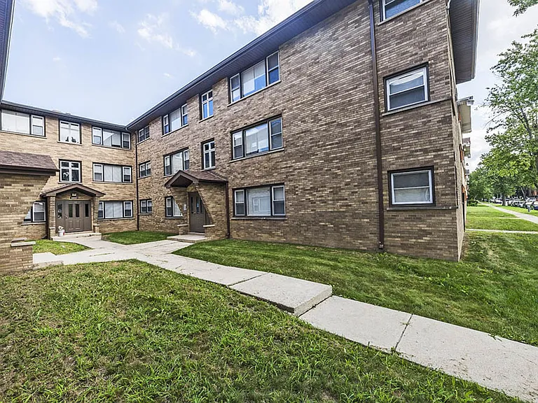 14015 S Tracy — Photo 10