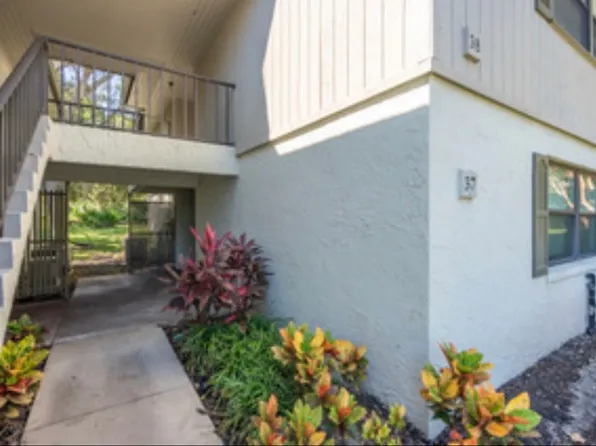 37 Tarragona Ct, Saint Augustine, FL