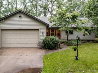 2178 Macarthur Rd, Muskegon, MI 49442