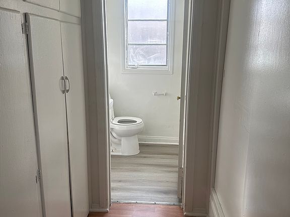 4th image of 114 N New Ave APT C