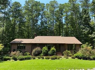 8043 Canterbury Cir, Sanford, NC 27332