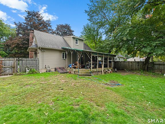 3rd image of 531 George Washington Road