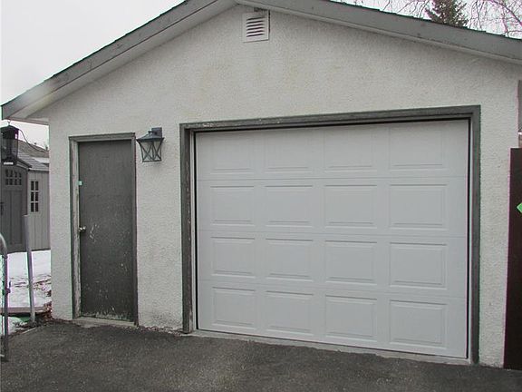5th image of 123 Bentley Dr