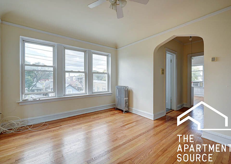 1st image of 2950 N Albany Ave #3