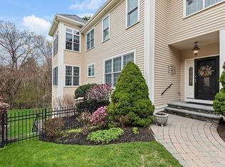 42 Clubhouse Way, Sutton, MA 01590