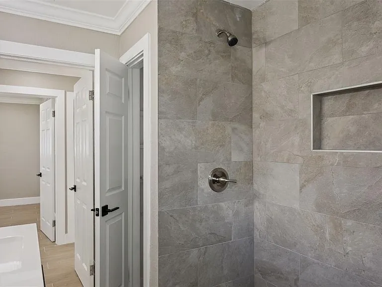 3819 W Gray St — Photo 10