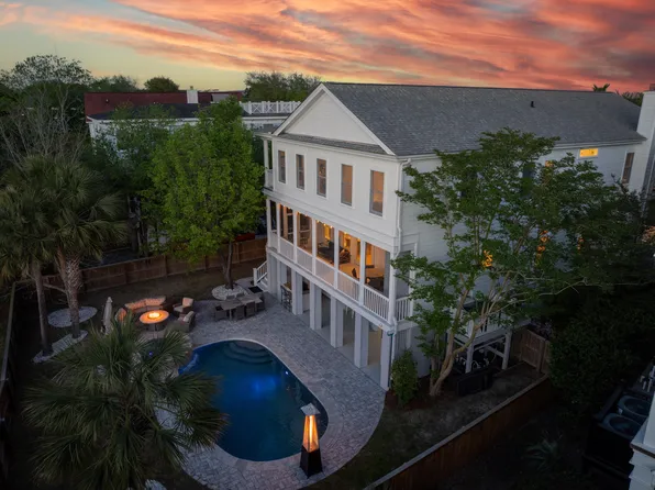 764 Post Oak Dr, Mount Pleasant, SC 29464