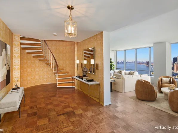 870 United Nations Plaza image 3 of 14