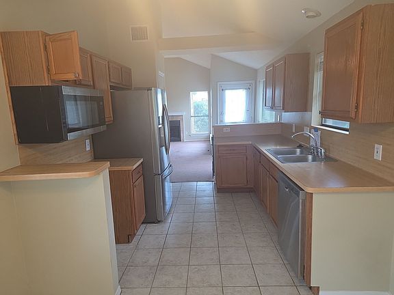 2nd image of 7821 Bordeaux Ln