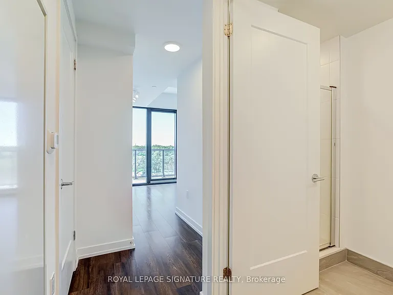799 The Queensway #820 — Photo 10