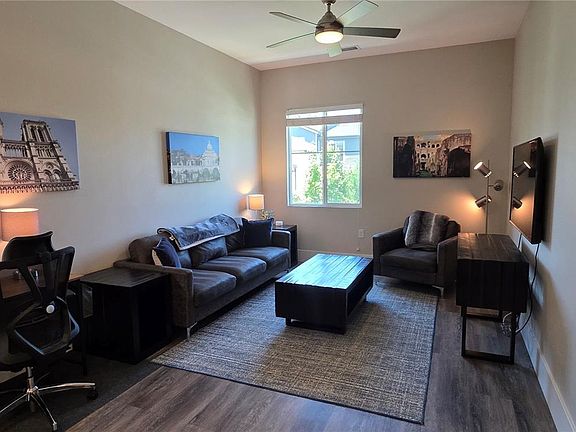 2nd image of 615 24th Street #202